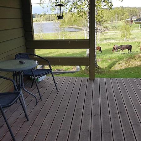 كاليكس Countryside Cottage By The River المظهر الخارجي الصورة
