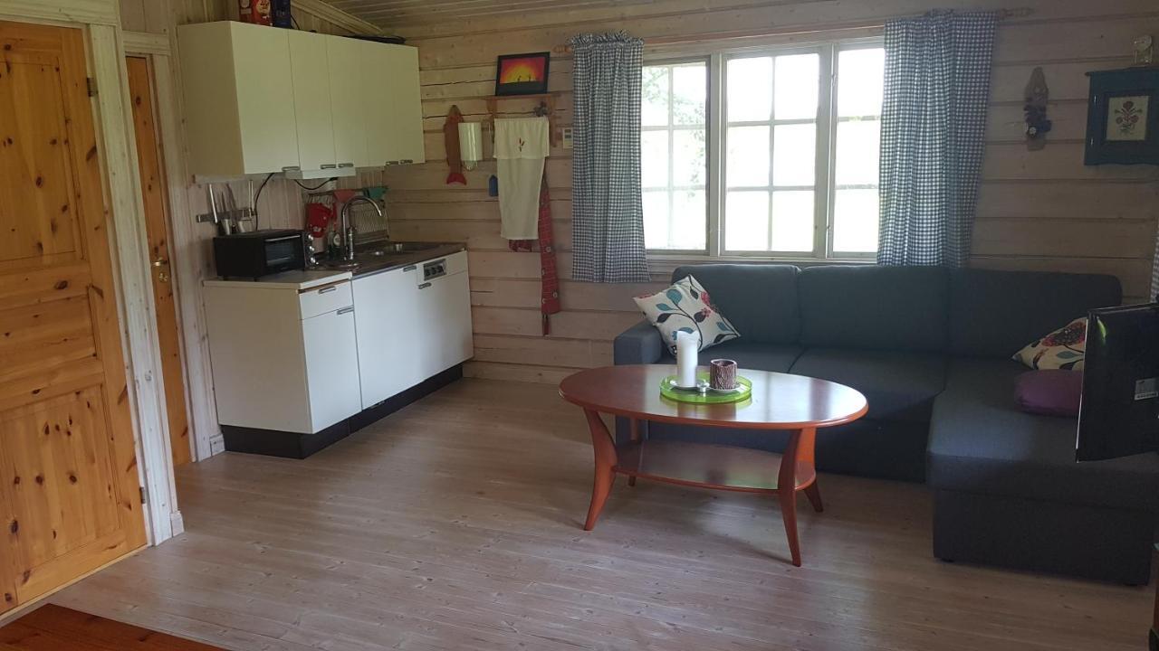 كاليكس Countryside Cottage By The River المظهر الخارجي الصورة